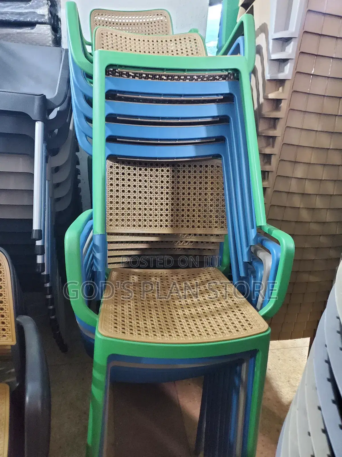 Hone Seater Seating Plastic Chairs