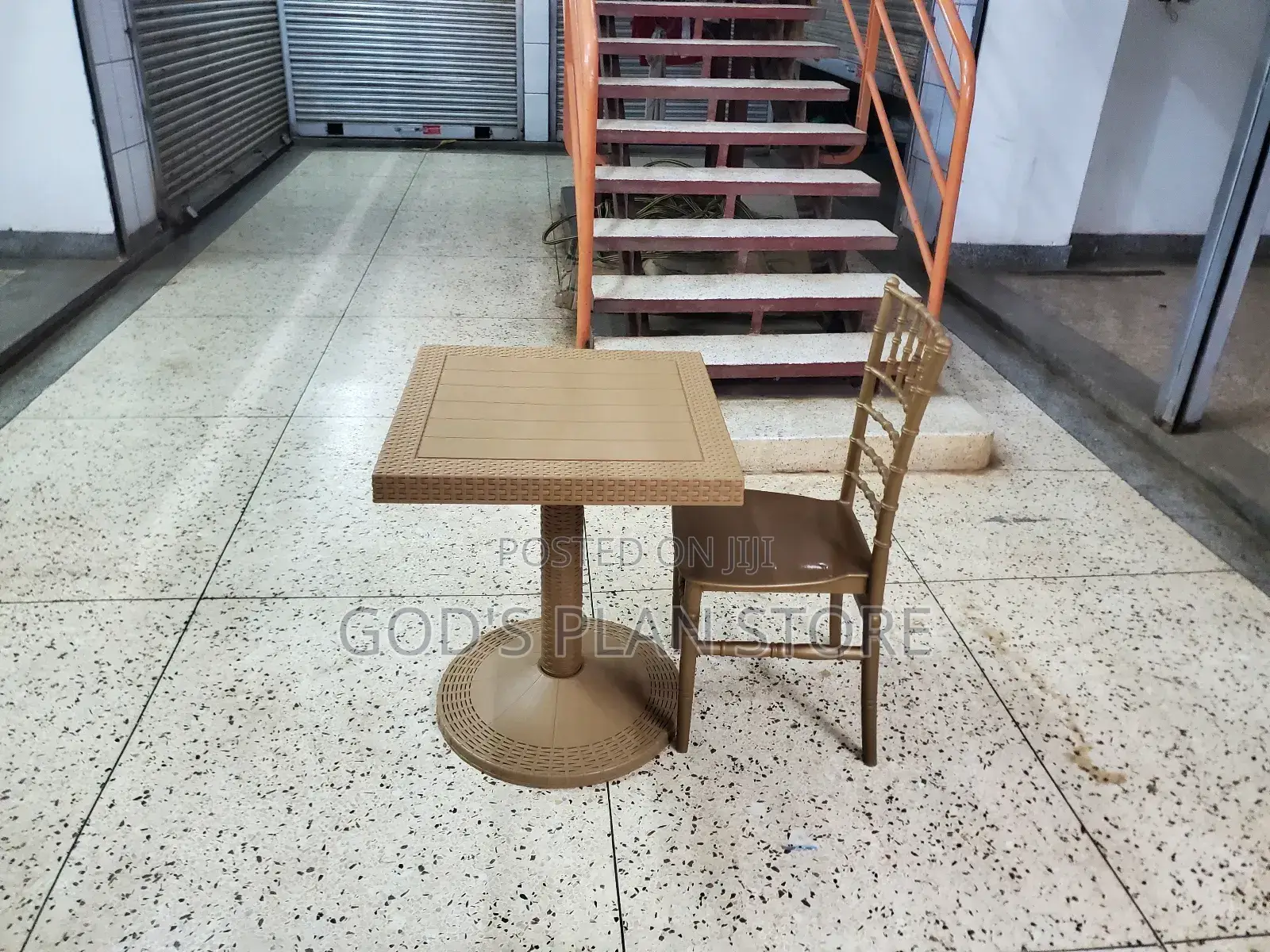Vip Chair and Table