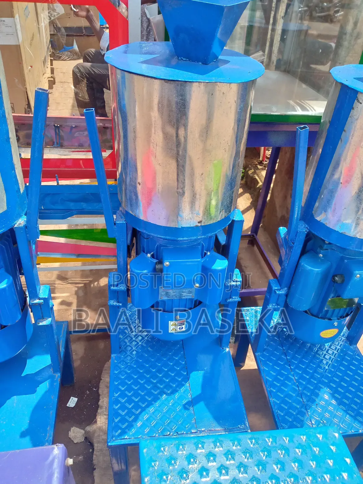 Gnuts Grinding Mill
