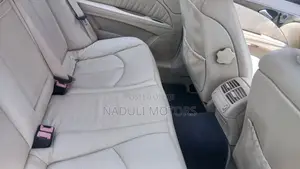 Mercedes-Benz E320 2004