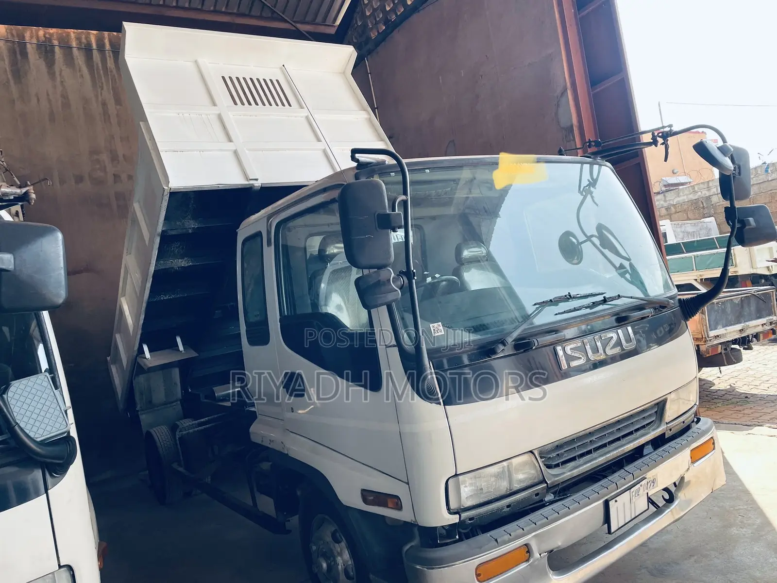 Isuzu Giga Tipper