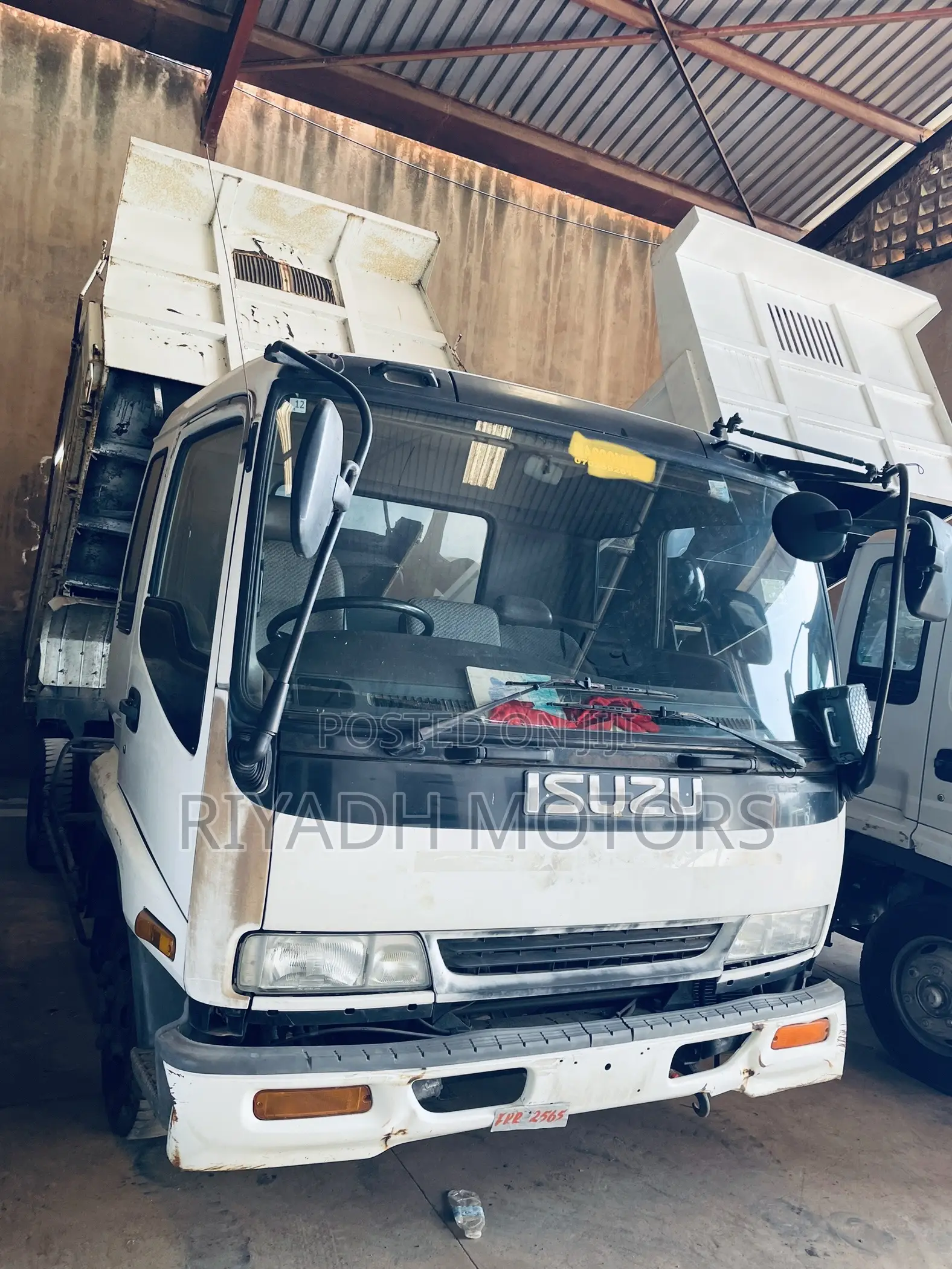 Isuzu Giga Tipper