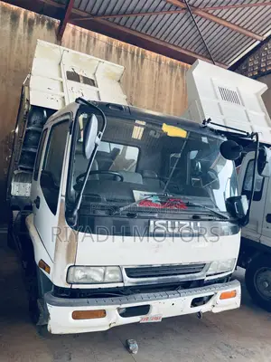 Isuzu Giga Tipper