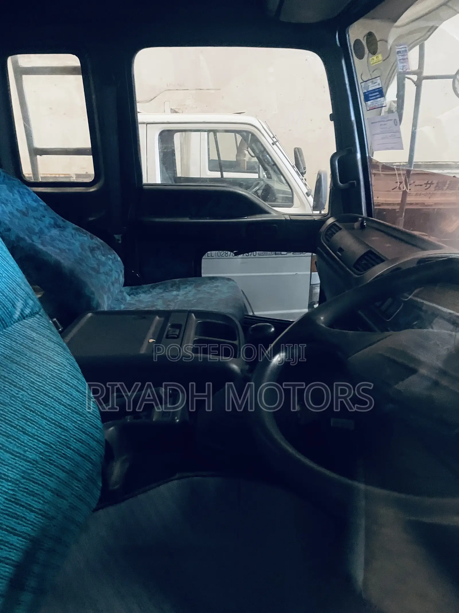 Isuzu Dumper Big Head