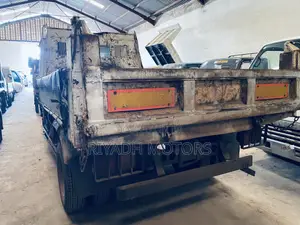 Fuso Dumper Ordinary Engine
