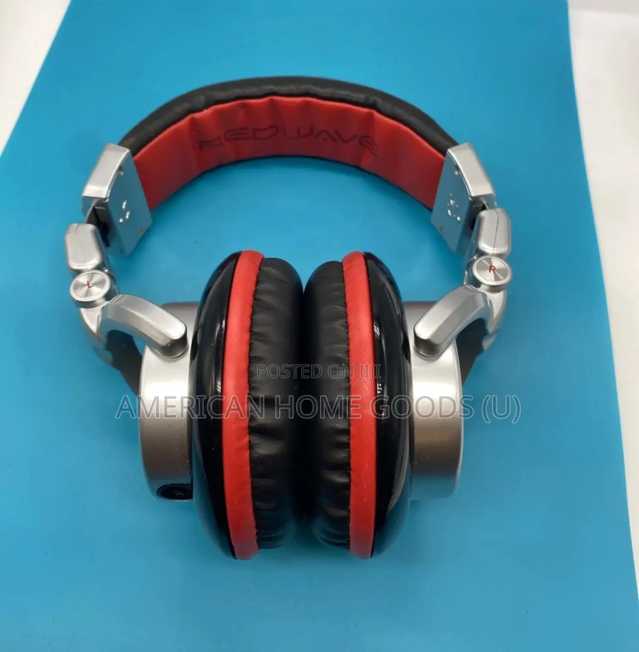 Numark Redwave Professional Dj Headphones Silver Redrotating