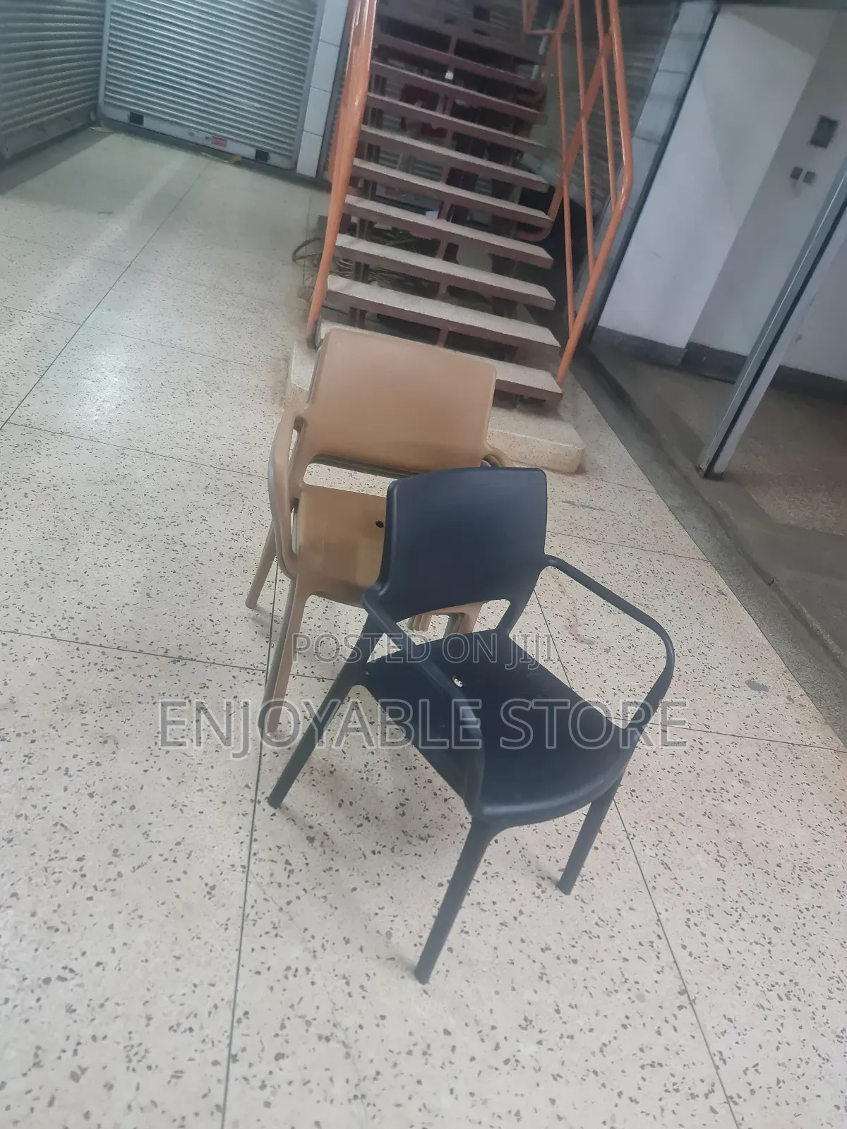 Central Plastic Chairs Plastic Chairs