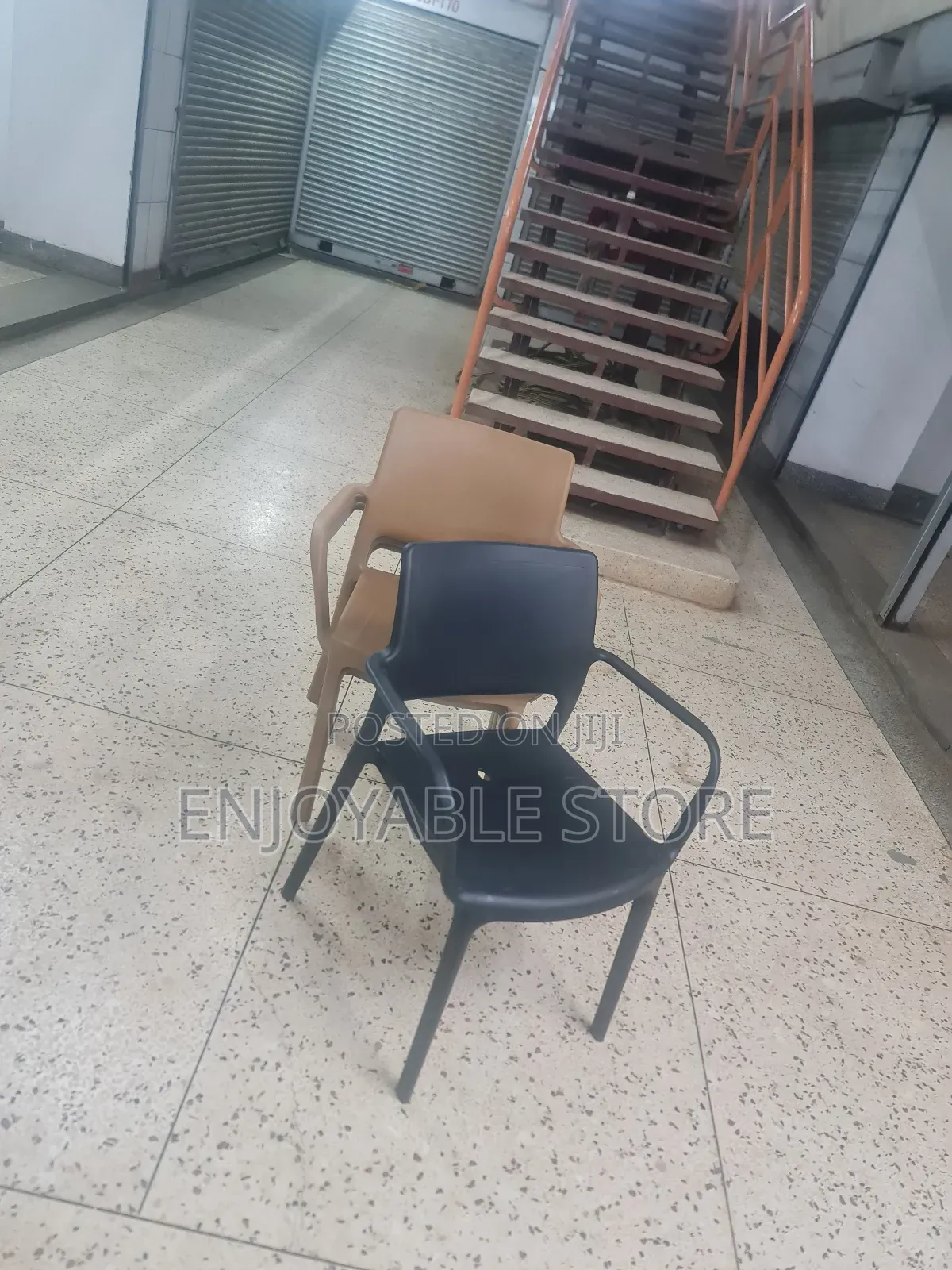 Central Plastic Chairs Plastic Chairs