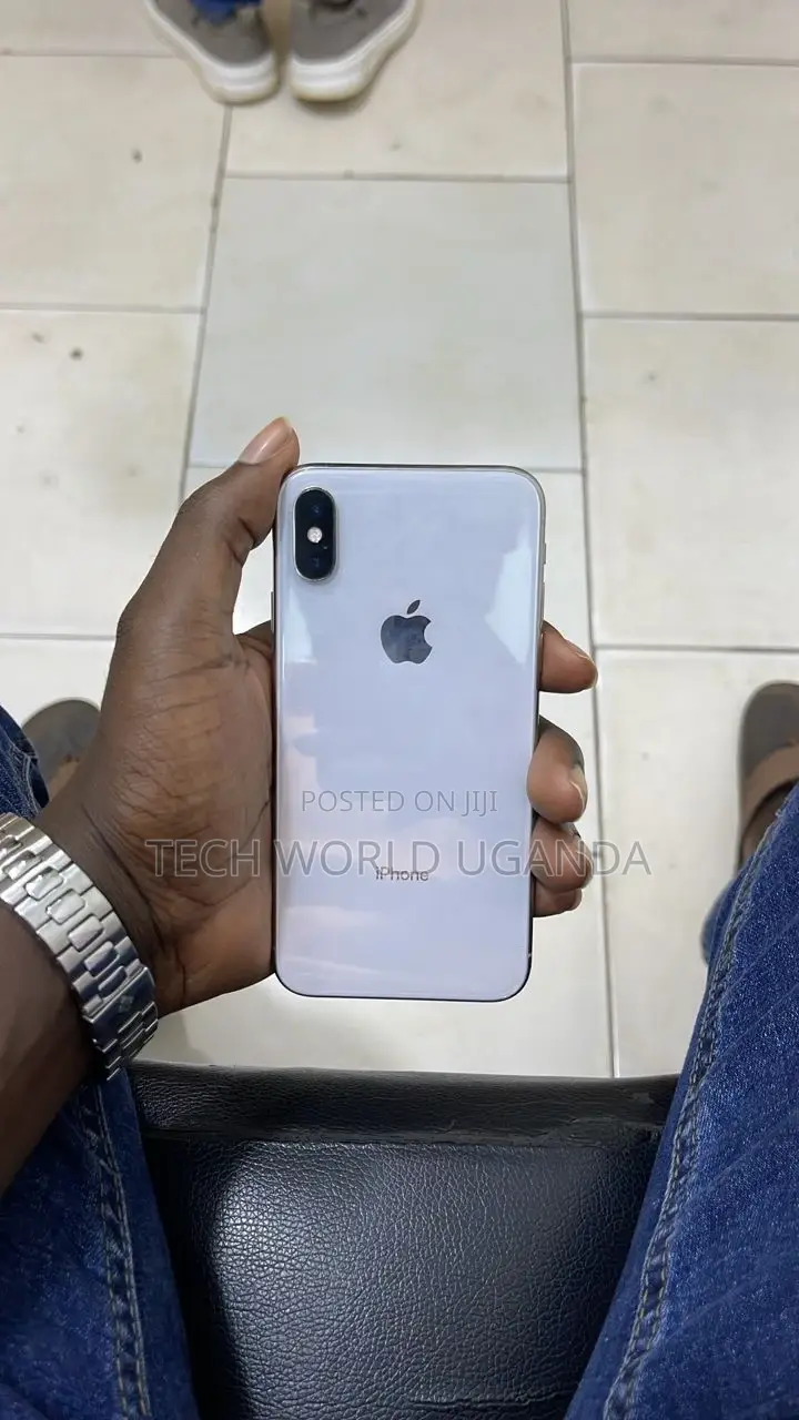 Apple iPhone X 64 GB White