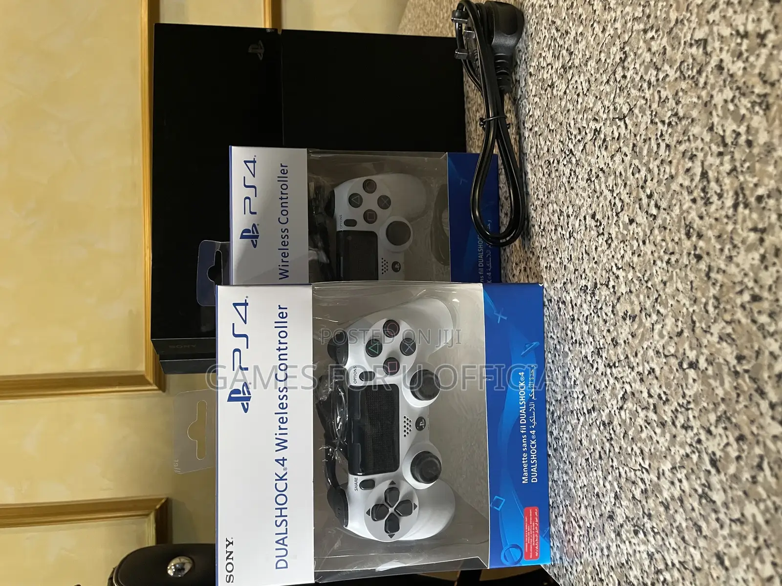 Ps4 Standard Chipped Uk Used With White Controllers Fxt