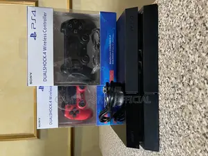 Ps4 Standard Chipped 2 Pads Uk Used Fxt**