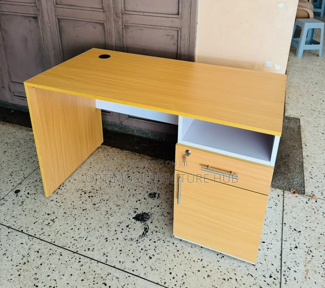 Office Desk