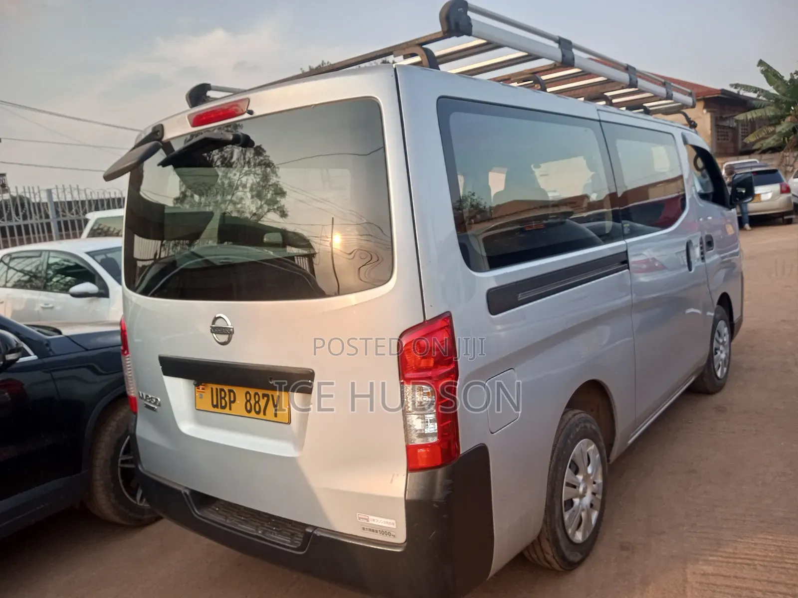Nissan NV200 2010 Silver