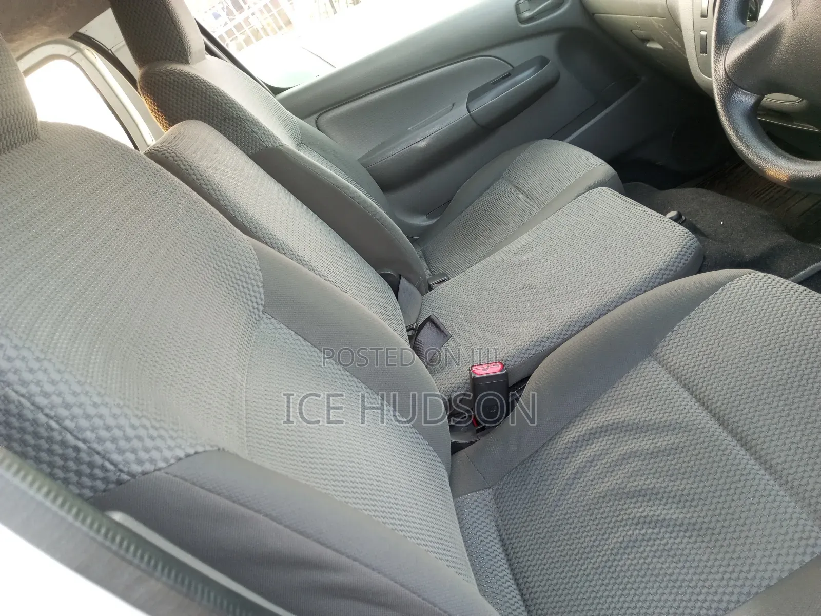 Nissan NV200 2010 Silver
