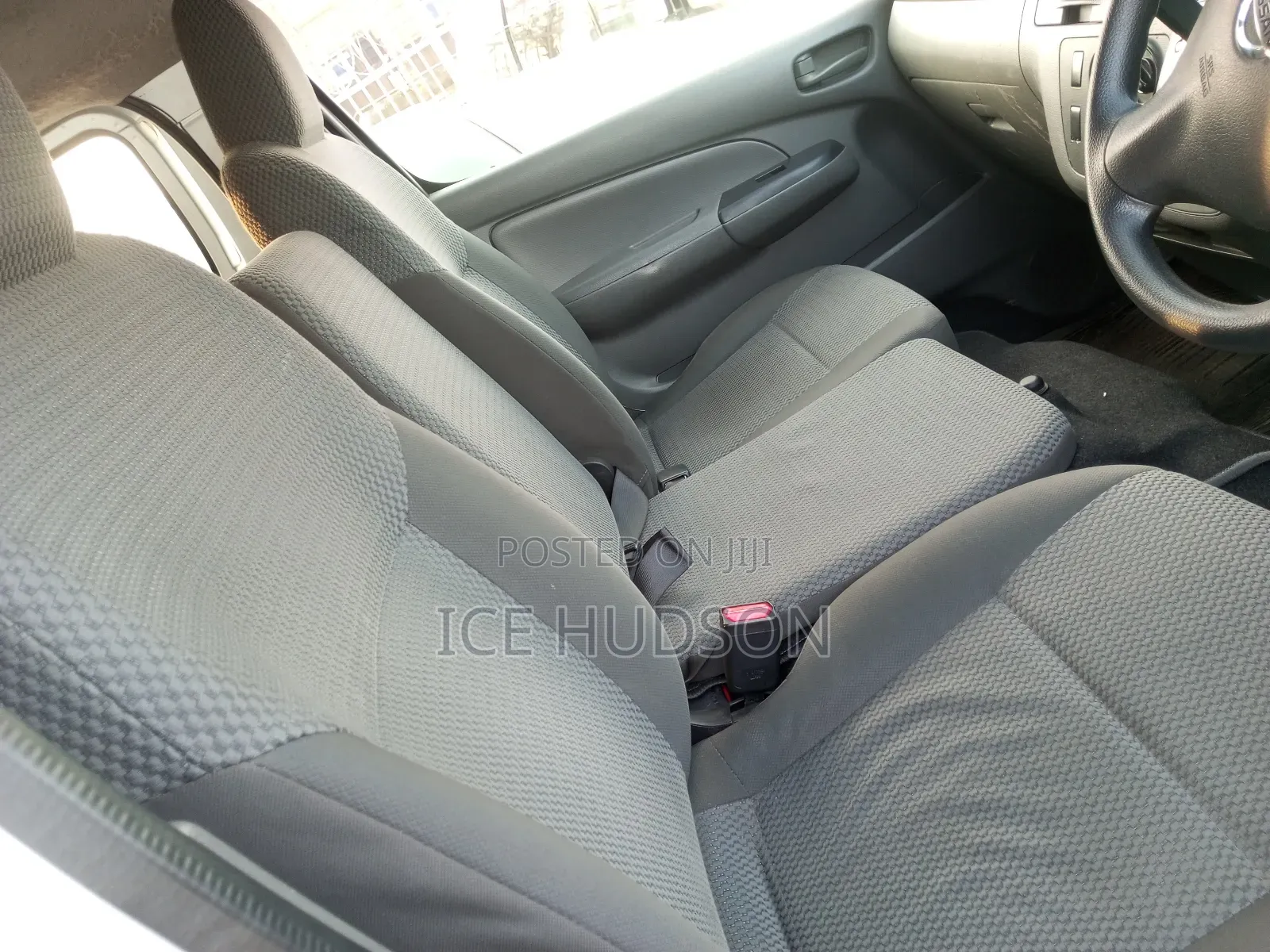 Nissan NV200 2010 Silver