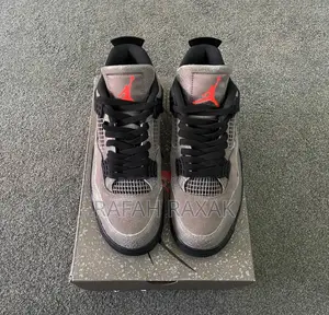 Original Air Jordan 4 Retro “Taupe Haze” Sneakers