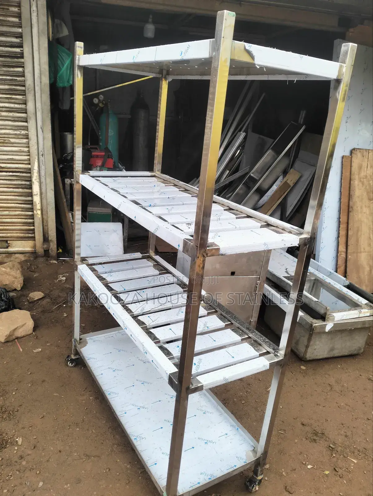 Rack for Restaurant