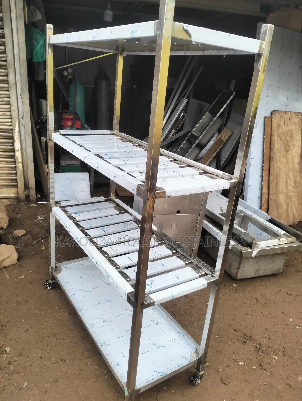 Rack for Restaurant