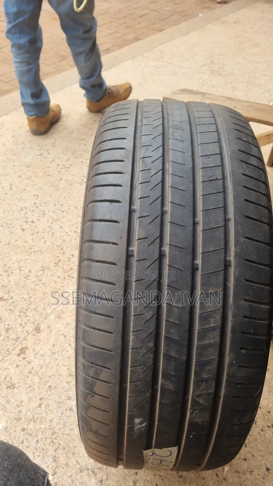 265/50r19 Used Bridgestone Tyres(Alenza)