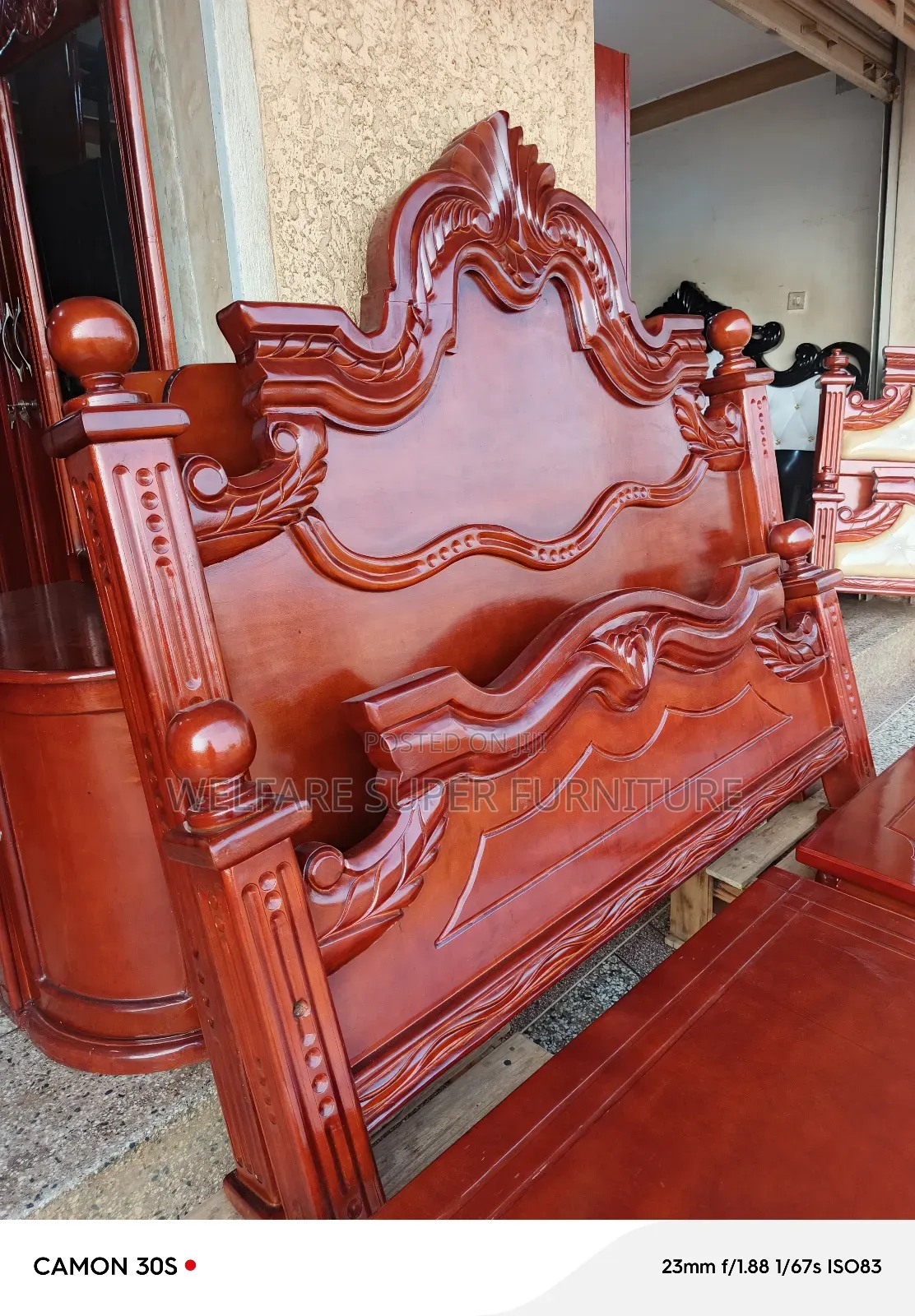 5 6 Bed in Pure Wood