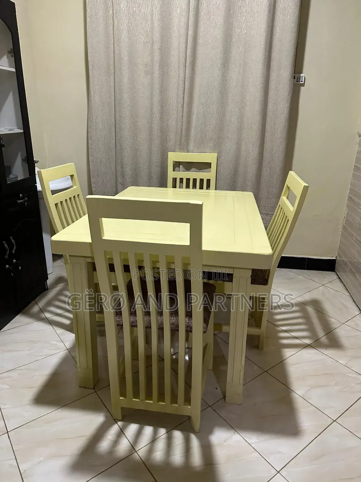 Prepared Four Seater Dining