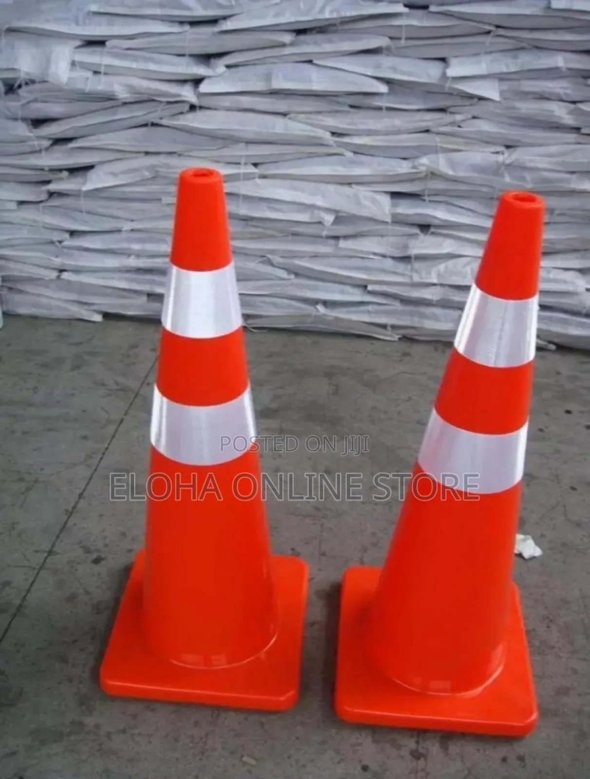 2pcs Safety Traffic Cones With 75cm