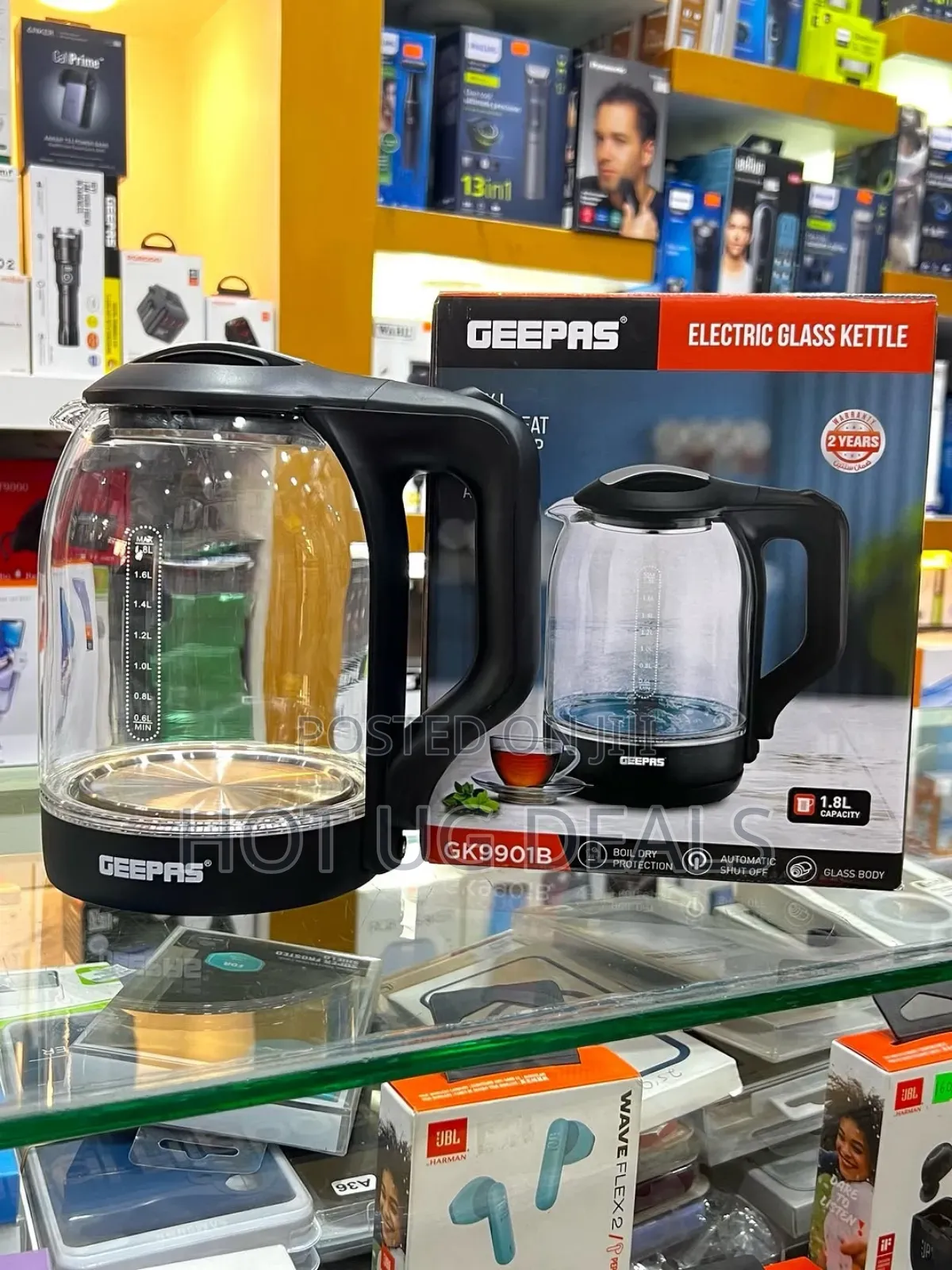 Geepas Electric Glass  Kettle With  1.8l - Silver