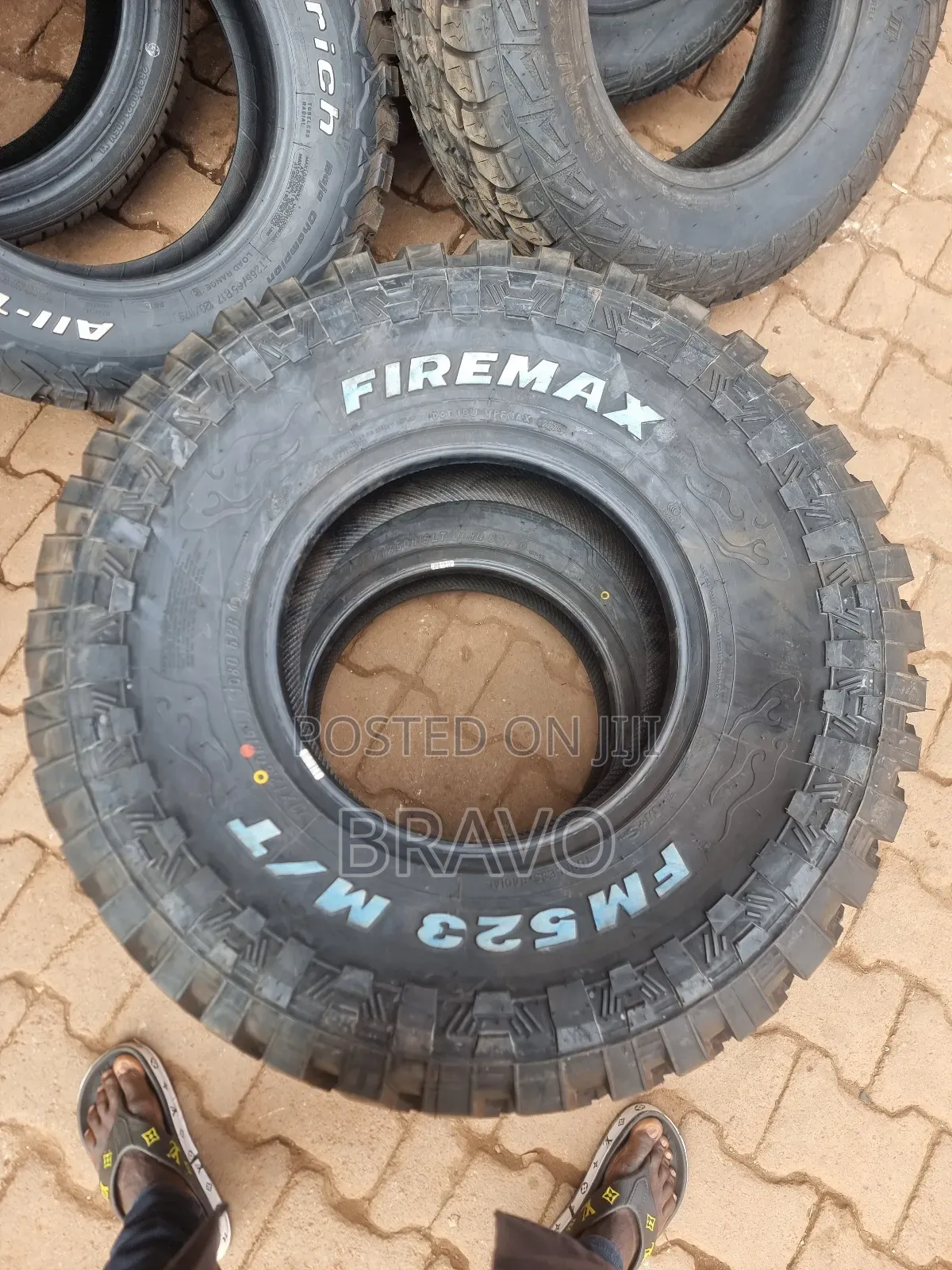 33x12.50r15 New Tires .