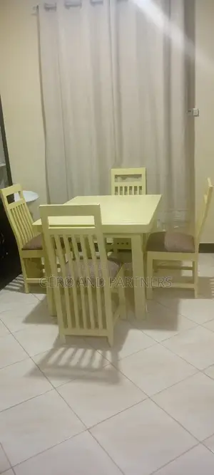 Top Value Dining Table