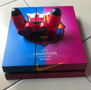Almost New Chipped Playstation 4, Ps4: 12+ Games 2 Pads!