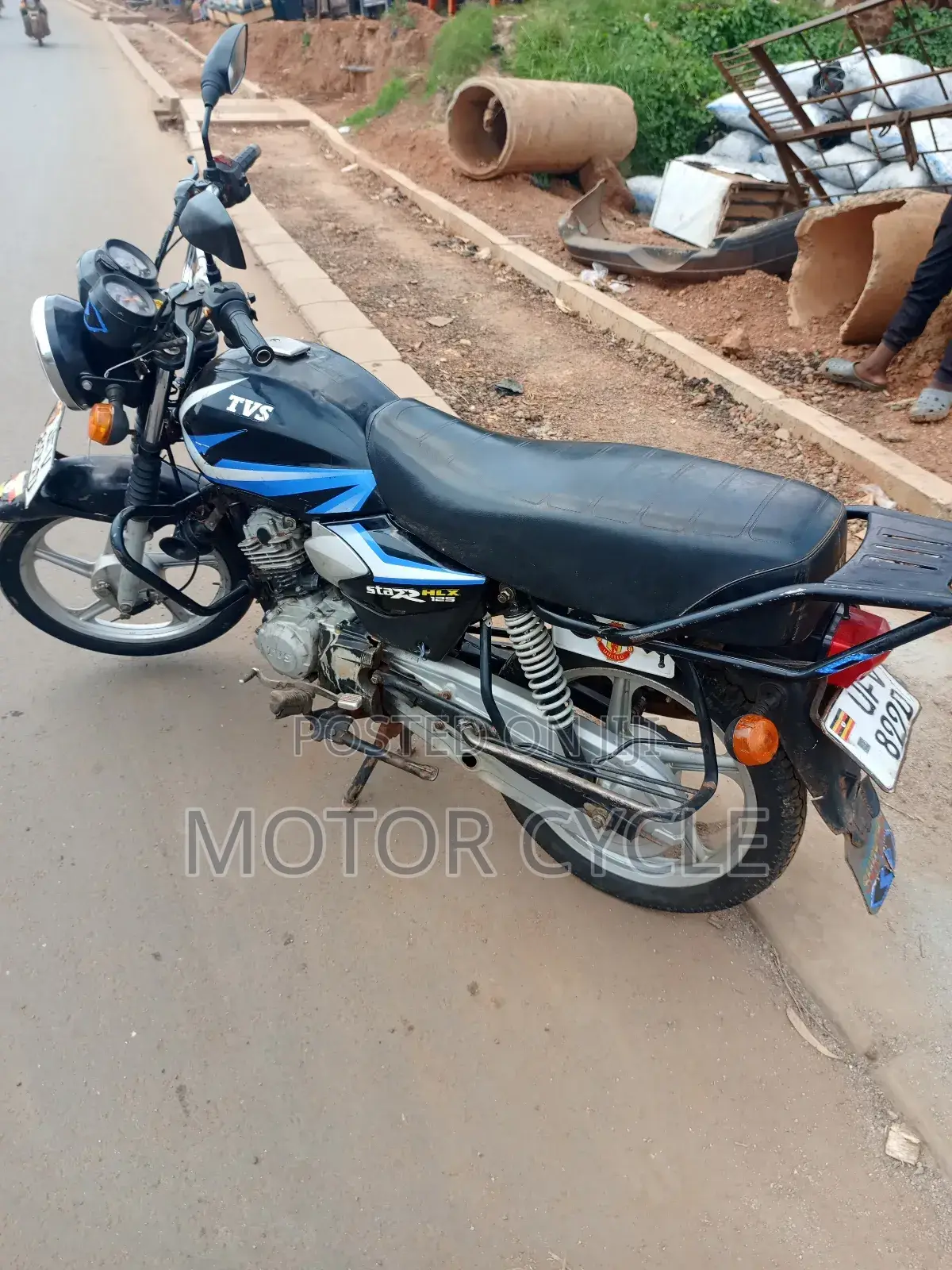 TVS HLX 125 2023 Black