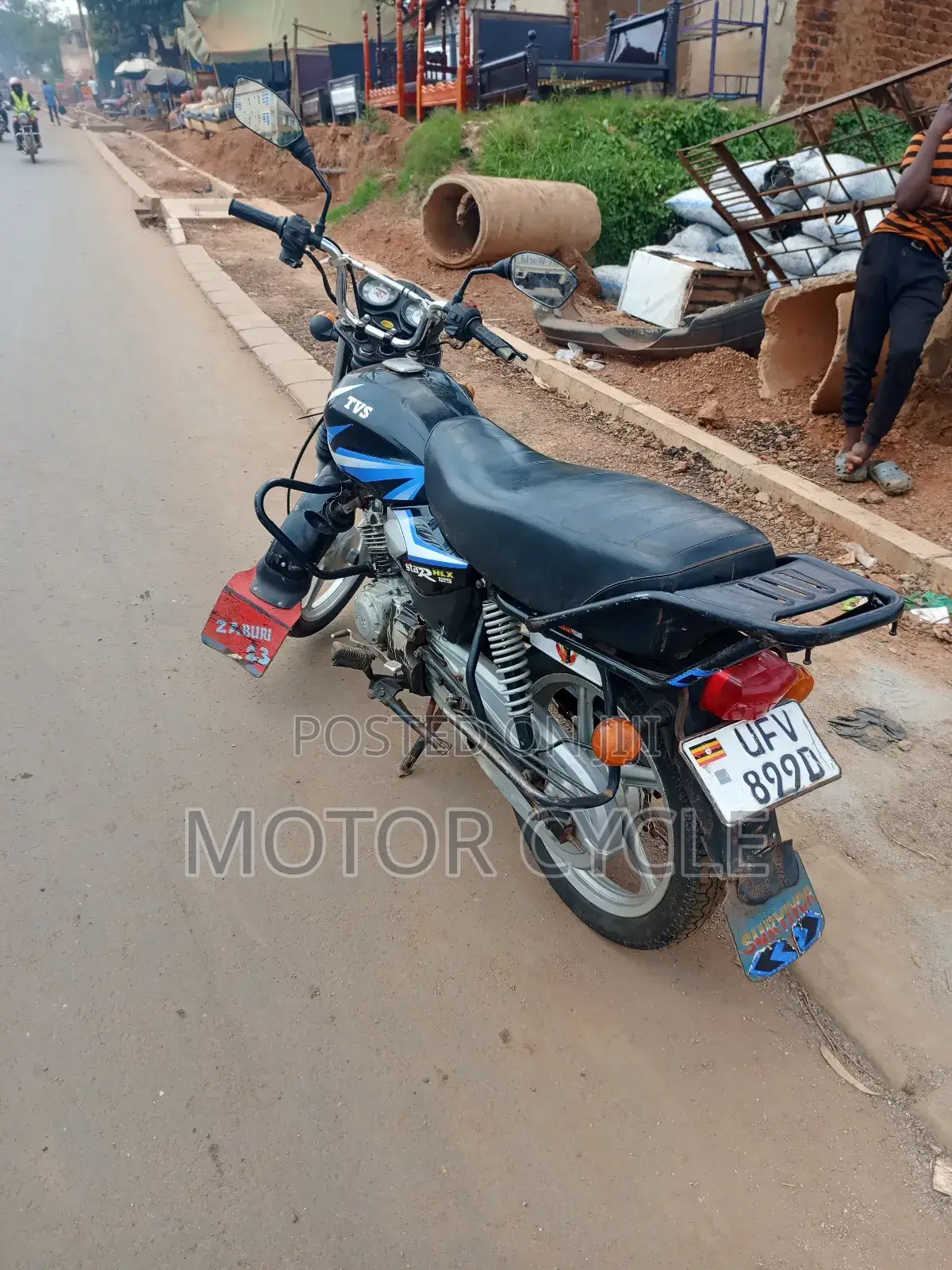 TVS HLX 125 2023 Black