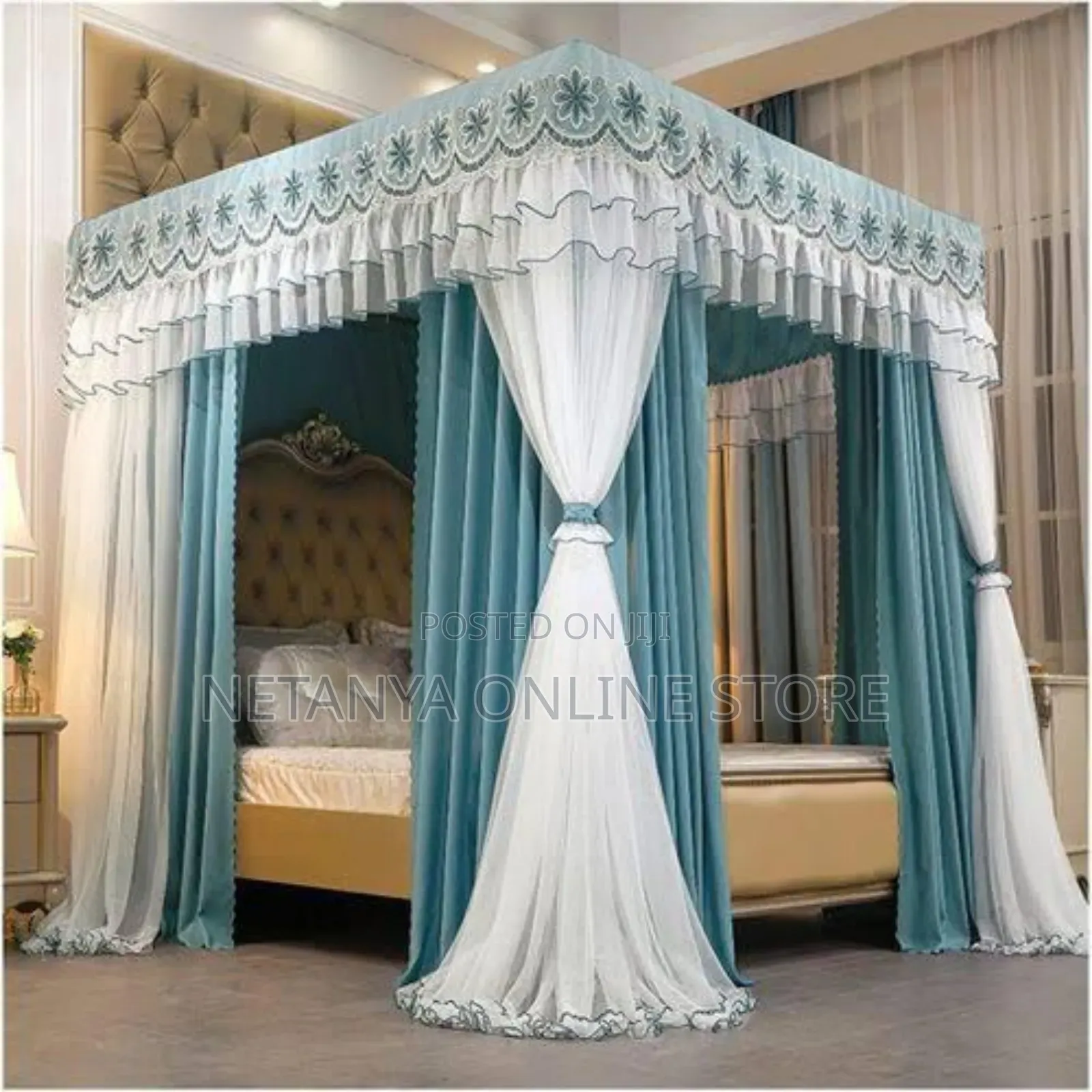 4 Stand Mosquito Net With Curtains