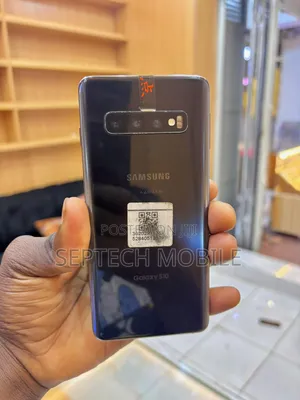 New Samsung Galaxy S10 128 GB Black