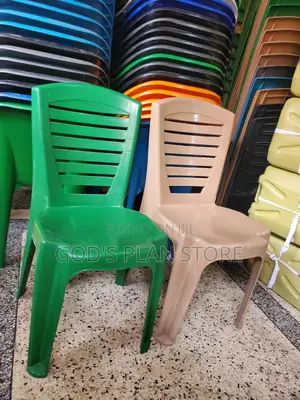 1672 Plastic Chairs Plastic Chairs Armless