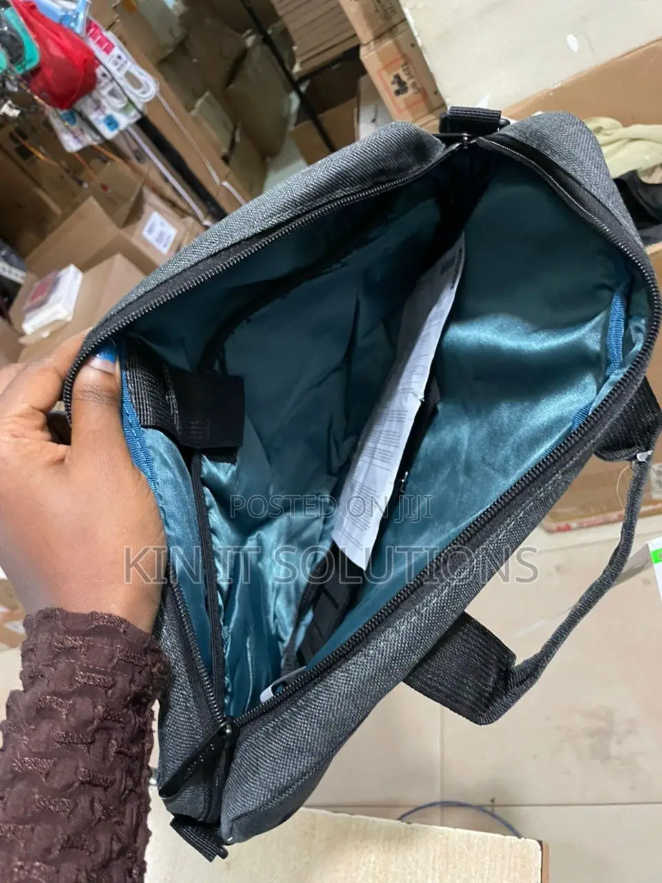 Lenovo Laptop Handcarry Bag.