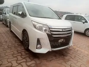 Toyota Noah 2014 White