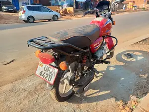 Bajaj Boxer 125 2024 Red