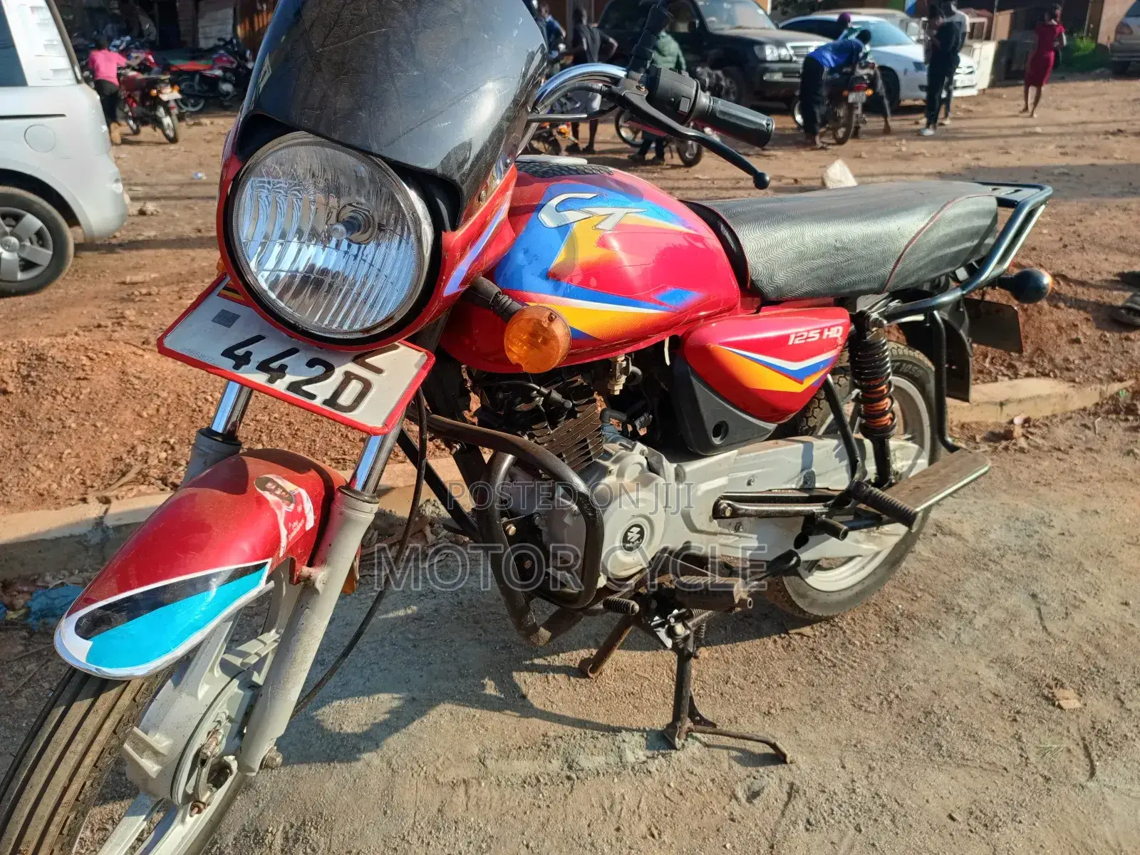Bajaj Boxer 125 2024 Red
