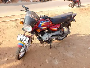 Bajaj Boxer 125 2023 Red