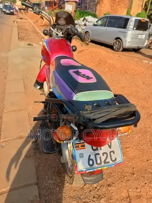 Bajaj Boxer 125 2021 Red