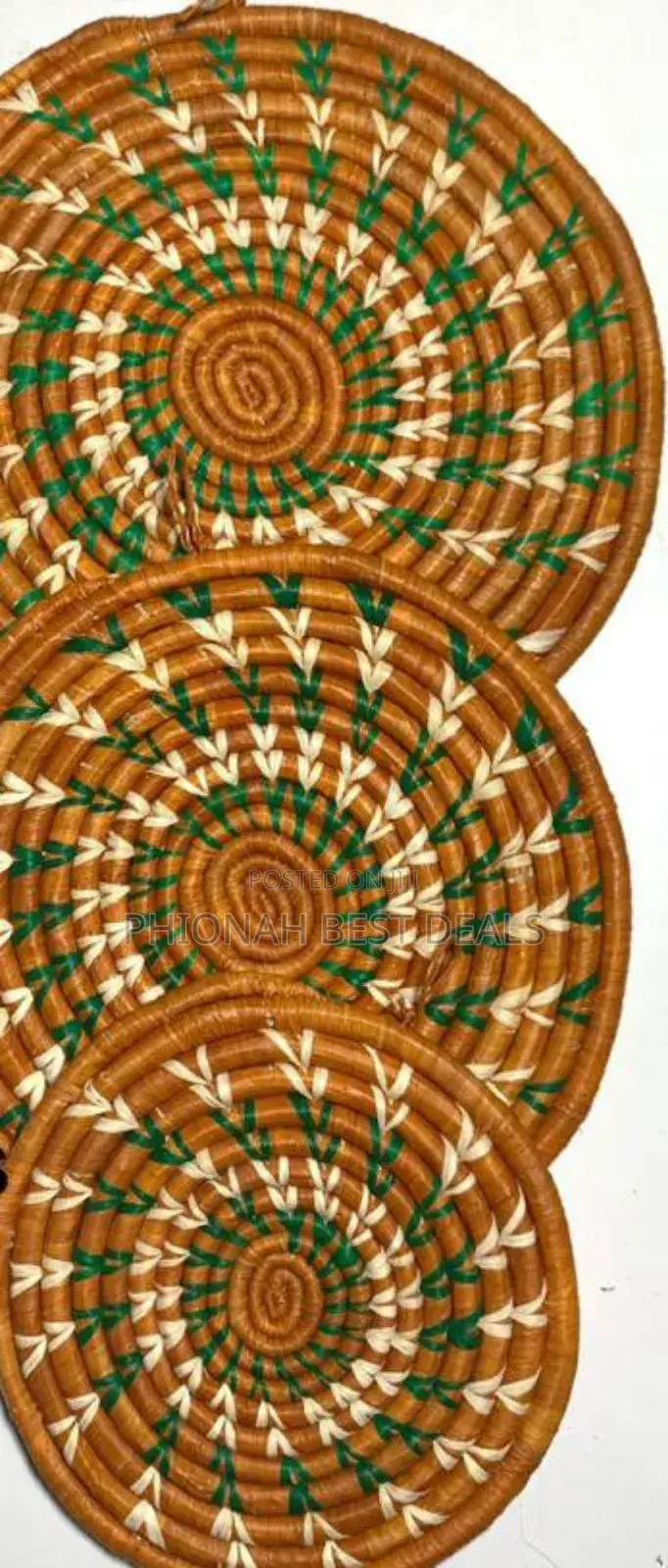 Decorated Wall Basket Mat