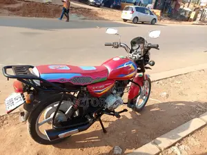 Bajaj Boxer 125 2024 Red