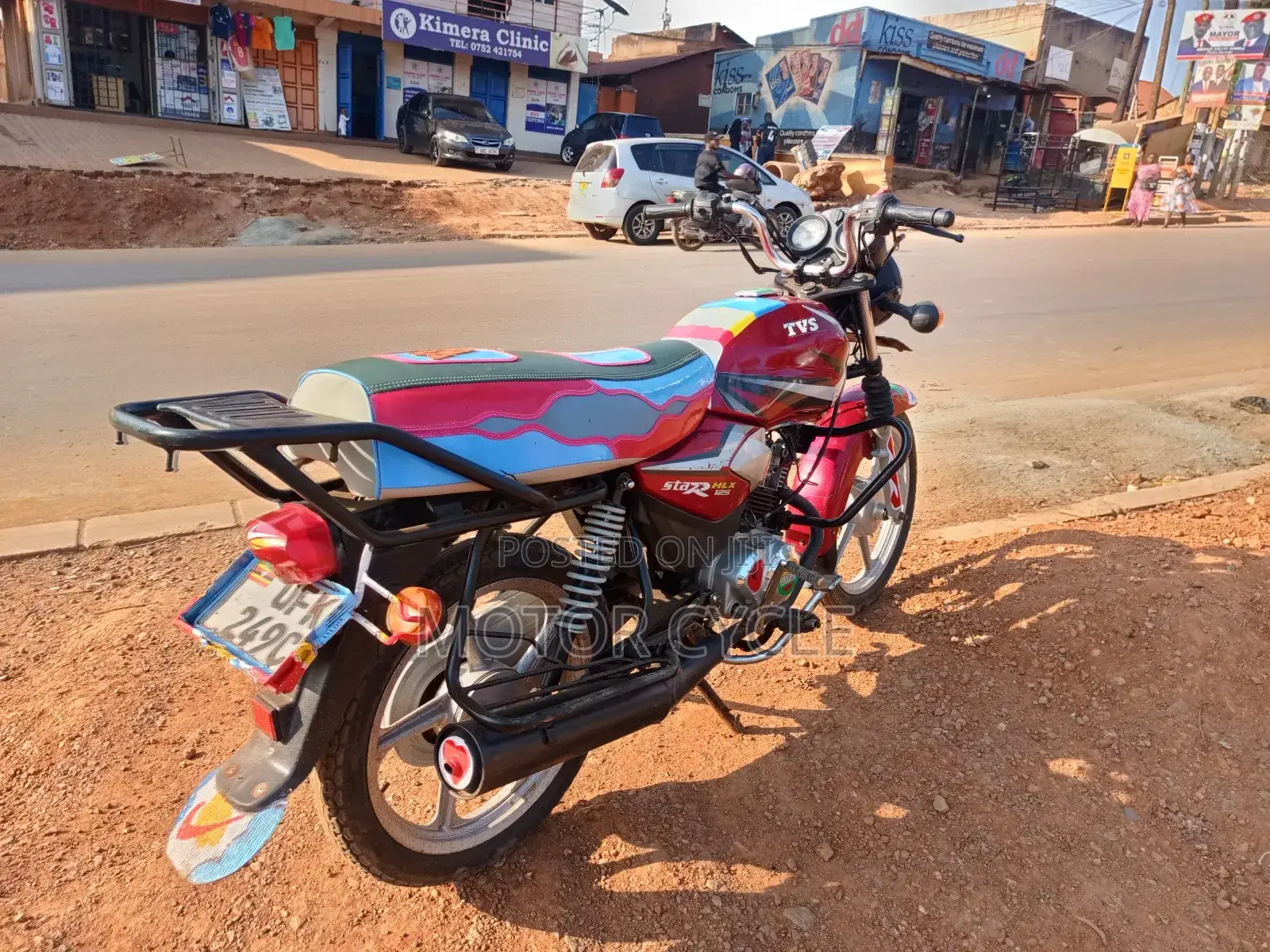 TVS HLX 125 2023 Red