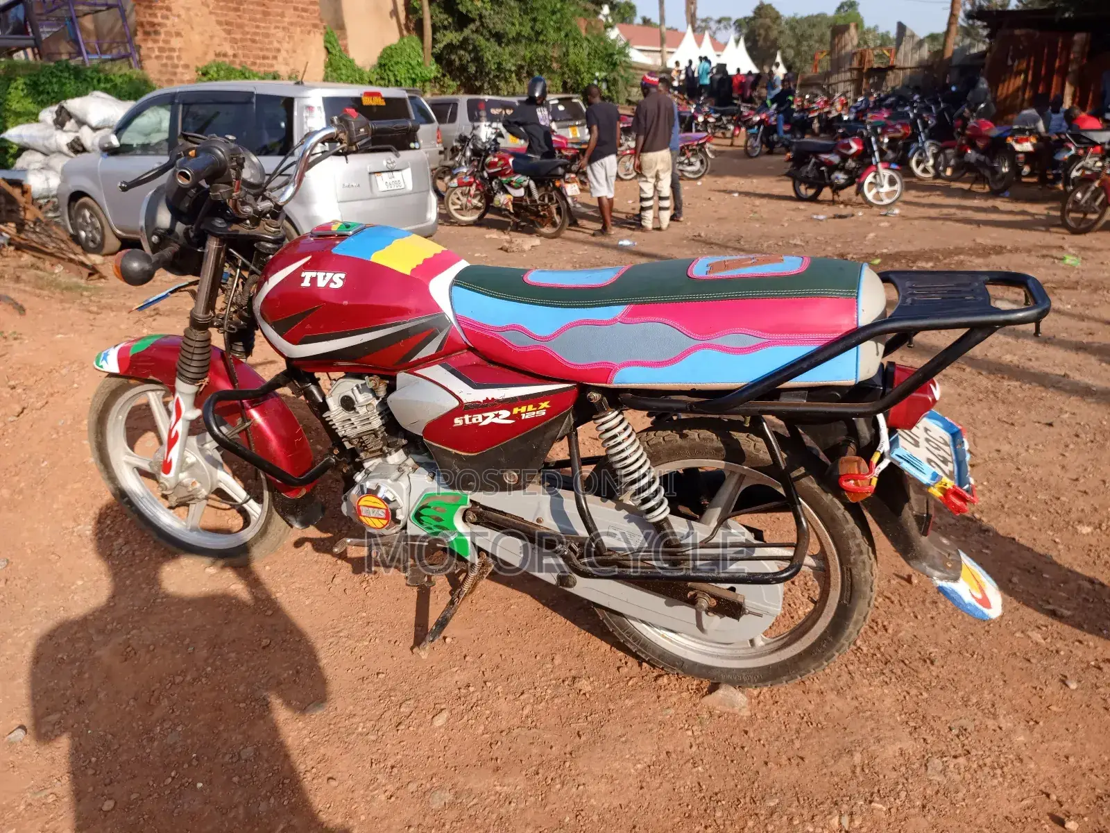 TVS HLX 125 2023 Red