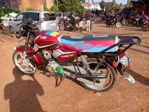 TVS HLX 125 2023 Red