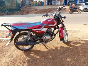 TVS HLX 125 2023 Red