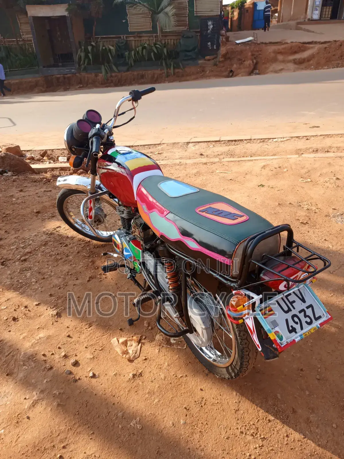 Bajaj Boxer 100 2022 Orange