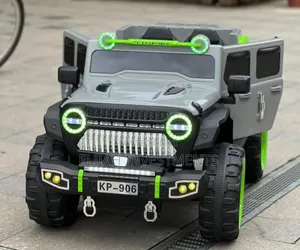 High-Quality Electric Rechargeable Kids Muscle Toy Car