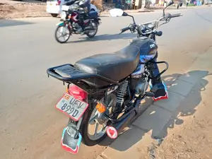 TVS HLX 125 2024 Black